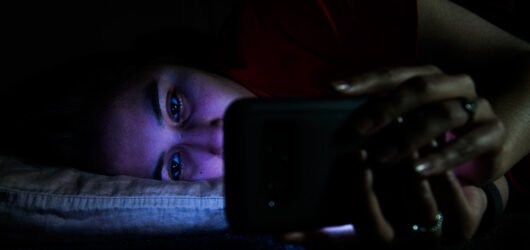 Los Peligros de Dormir Tarde Según la Ciencia (Consecuencias Mortales)